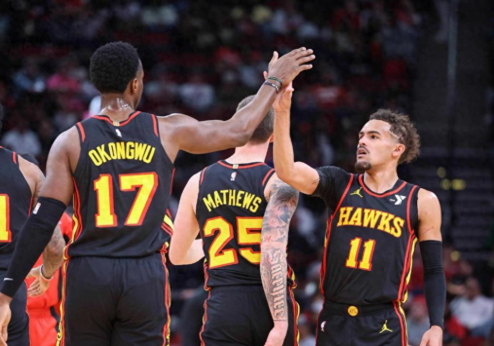 开云- 转折点迈阿密热火回应争议；NBA季后赛国际比赛日攻防权衡；球迷炸锅；轮换策略成焦点