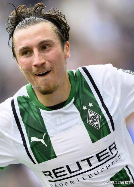 开云体育-窗口期突围战来临，门兴格拉德巴赫围绕德国杯战术微调，引发热议，赛季目标并未改变的简单介绍