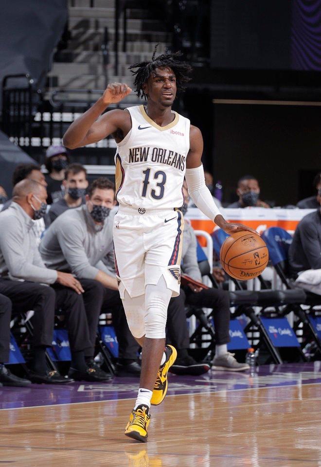 开云体育-西亚卡姆在老鹰比赛中败北，问鼎冠军引发热议！的简单介绍