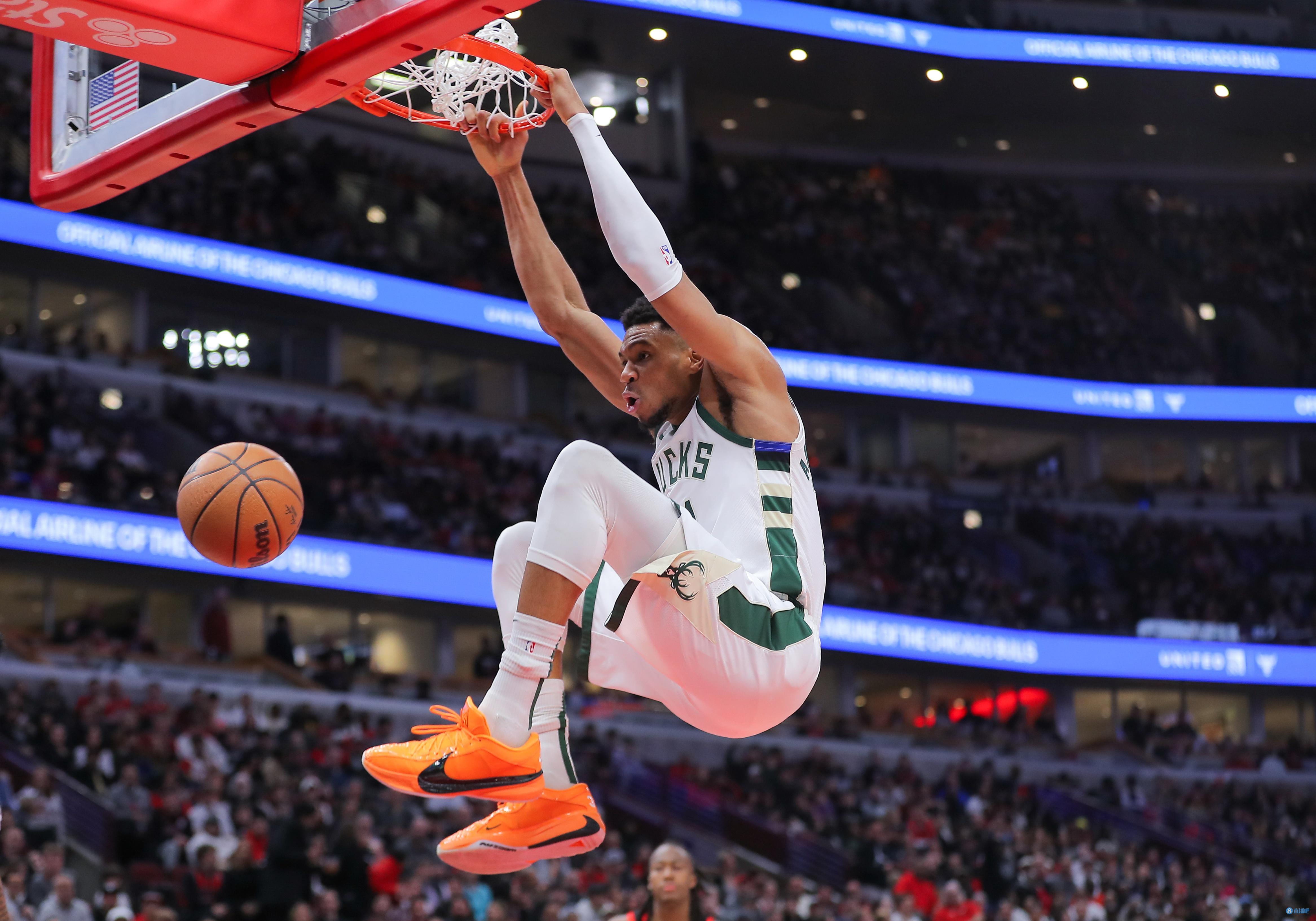 Kaiyun-字母哥迎来三赛季高光表现，法国队球迷沸腾！的简单介绍