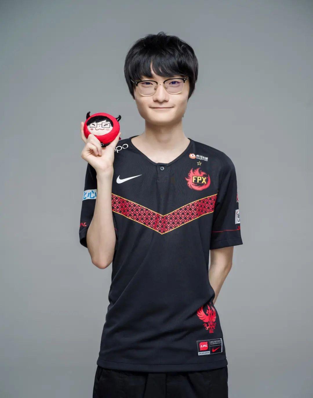 开云体育-Karsa新星大胜表现惊艳，FPX未来可期！的简单介绍